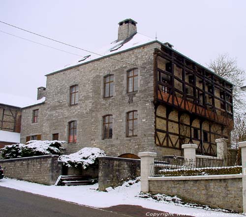 House with Old Gable GIMNÉE in DOISCHE / BELGIUM 