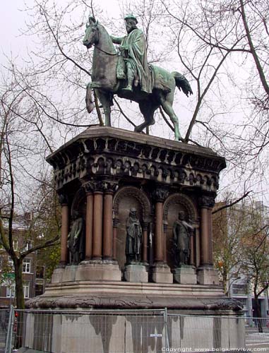 Statue de Charlemagne LIEGE 1 / LIEGE photo 