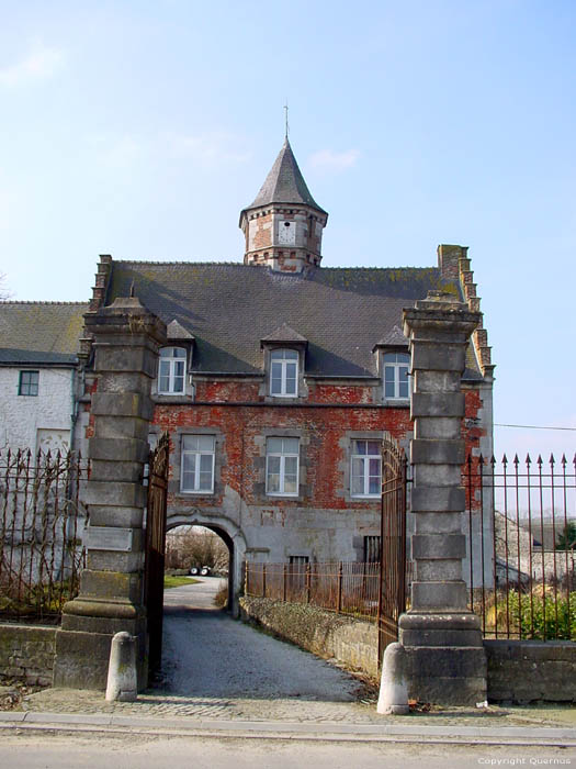 Senzeilles castle SENZEILLES in CERFONTAINE / BELGIUM 