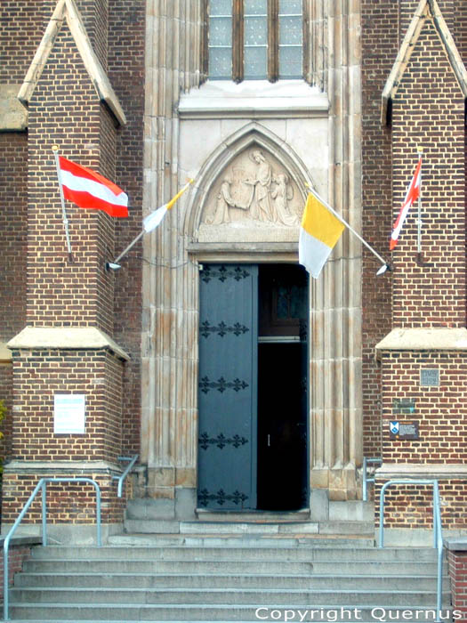 Parochiekerk Sint-Ursula LANAKEN / BELGI 