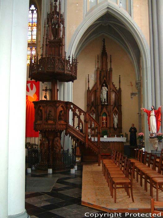 Parochiekerk Sint-Ursula LANAKEN / BELGI 