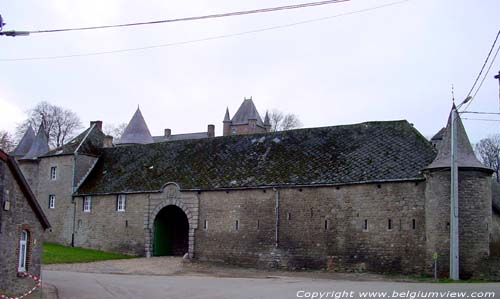 Kasteelhoeve van Trazegnies (in Berzee) Berze / WALCOURT foto 