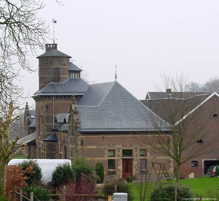 Kasteel van Beusdael GEMMENICH in PLOMBIERES / BELGI 