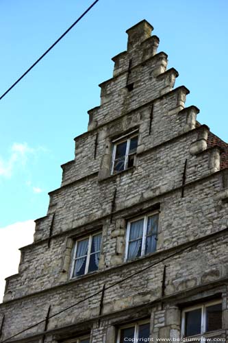 Ancien Htel de corporation des vendeurs de Poisson GAND / BELGIQUE 