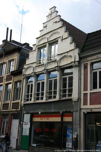 Huis met trapgevel GENT foto 