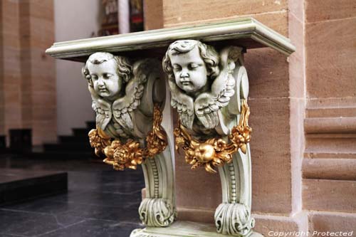 Sint-Petrus en Pauluskerk BOUILLON foto