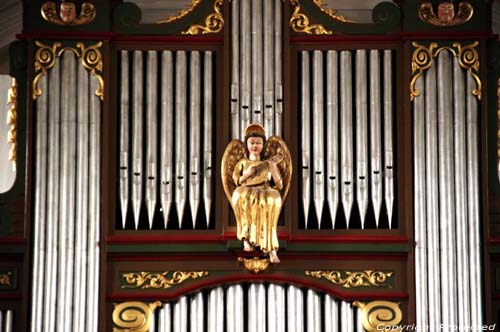 Sint-Petrus en Pauluskerk BOUILLON foto