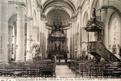 Sint-Petrus en Pauluskerk  BOUILLON / BELGI 