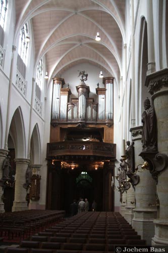 glise Saints Pierre et Petrus MOL / BELGIQUE 