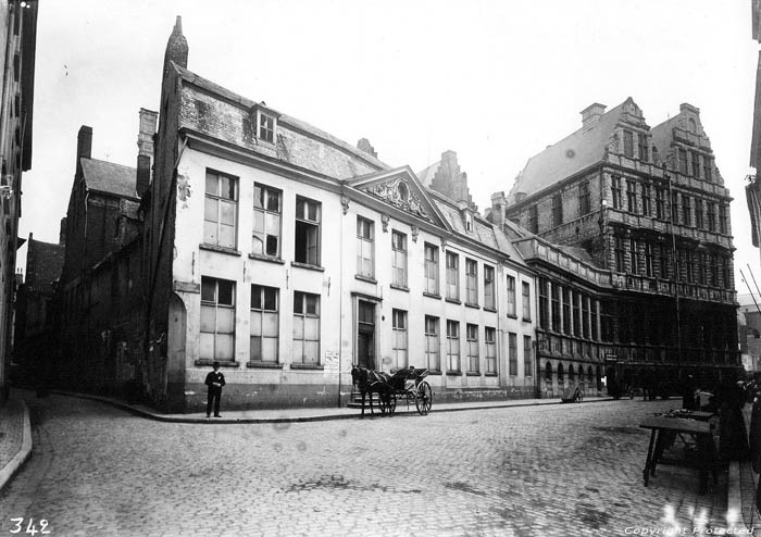 Poeldemarkt en stadhuis anno 1900 GENT 