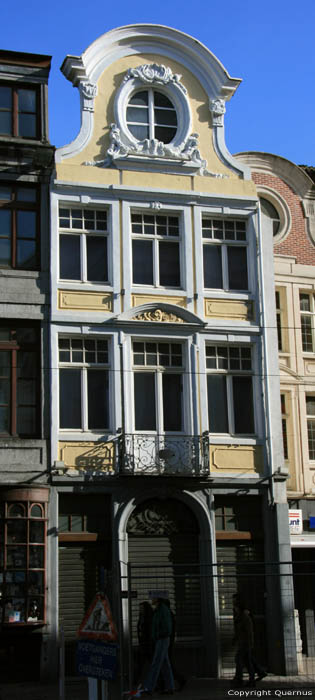 In the Half Moon GHENT picture