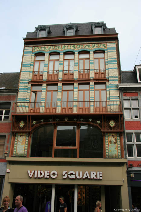 Art nouveauhuis - Video Square NAMUR in NAMEN / BELGI 