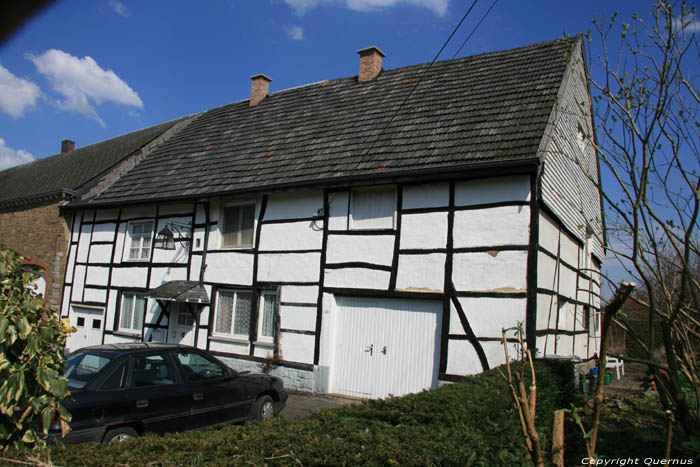 Maison au pan de bois NASSOGNE / BELGIQUE 