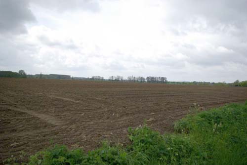 Bellewaerde Ridge - Hooge Crater Cemetery ZILLEBEKE in IEPER / BELGIUM 