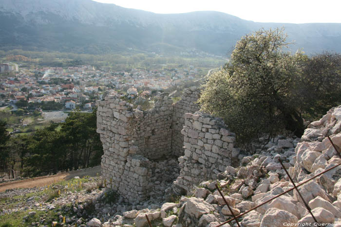 Ruines de chteau-fort Baka / CROATIE 