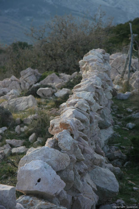 Walls in the landscape Baka / CROATIA 