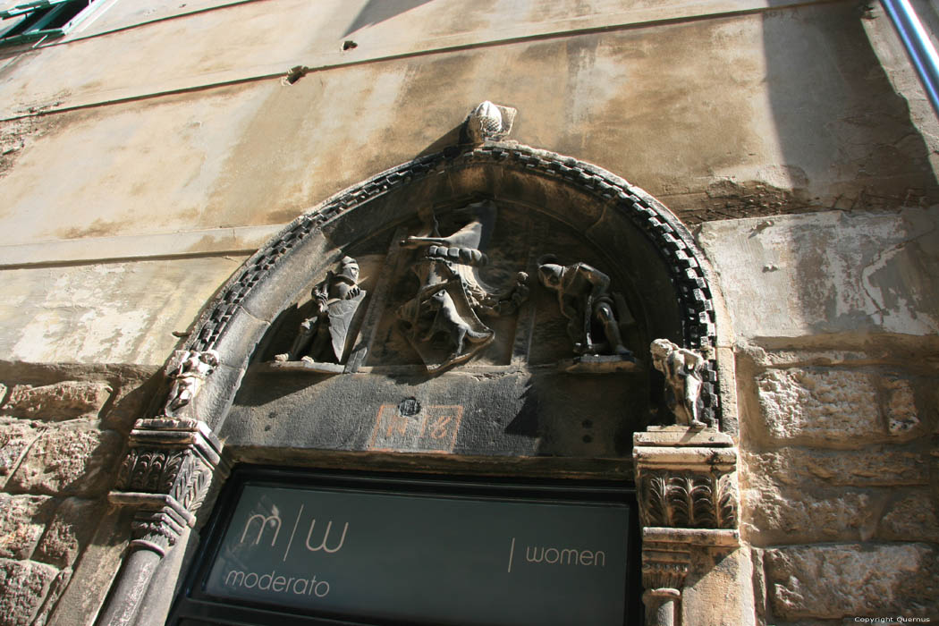 House with Tympanum Sibenik / CROATIA 