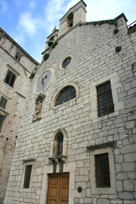 glise Sainte Barbara Sibenik / CROATIE 