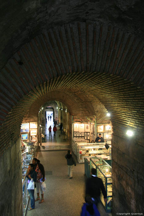 Winkelcentrum in Paleis Diocletianus Split in SPLIT / KROATI 