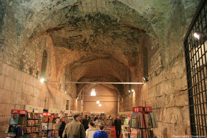 Winkelcentrum in Paleis Diocletianus Split in SPLIT / KROATI 