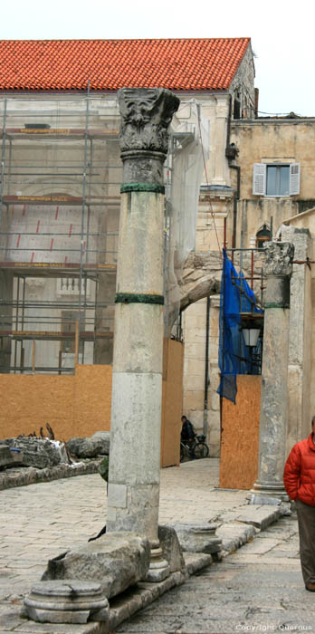 Peristyle colonnes Split  SPLIT / CROATIE 