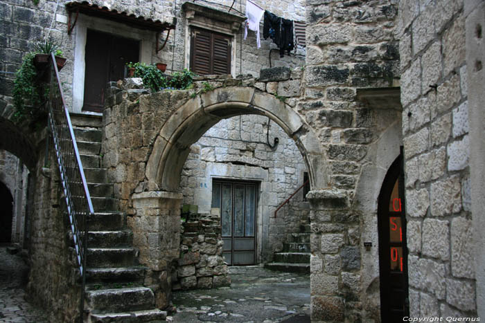 Oude doorgang Trogir in TROGIR / KROATI 
