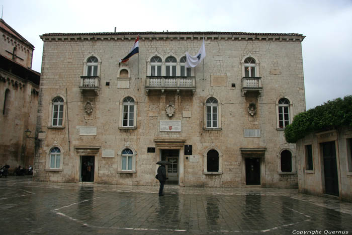 Stadhuis Trogir in TROGIR / KROATI 