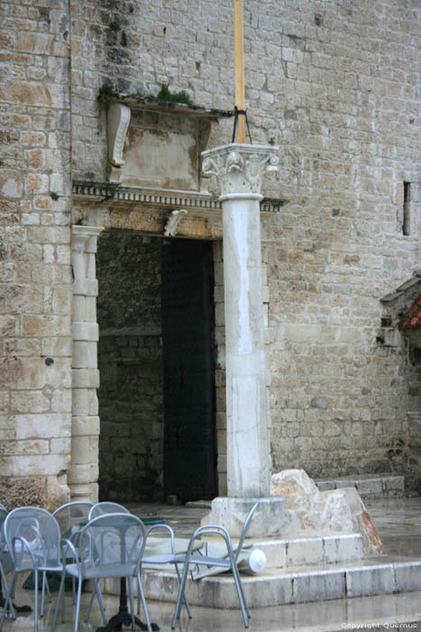 Stadspoort Trogir in TROGIR / KROATI 