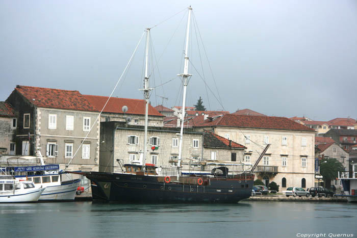 Tweemaster in haven Trogir in TROGIR / KROATI 