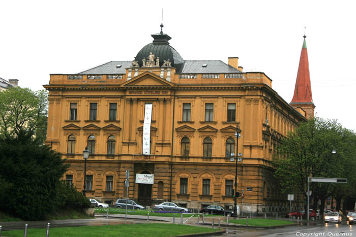 Hrvatski Uciteljski Dom Zagreb in ZAGREB / KROATI 