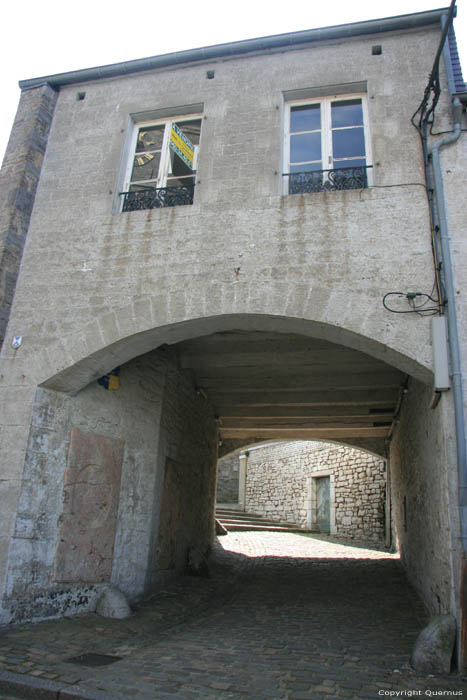 The False Gate COUVIN picture