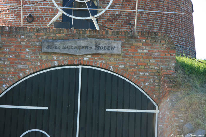 Sint De Hulster's molen Schoondijke / Nederland 