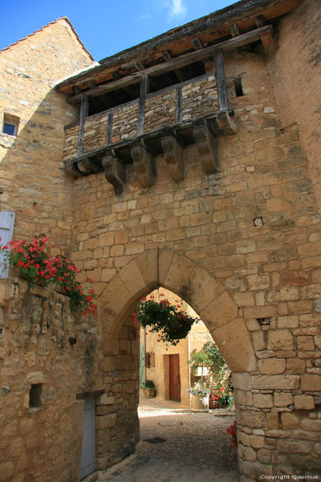 City Gate Saint-Pompont / FRANCE 