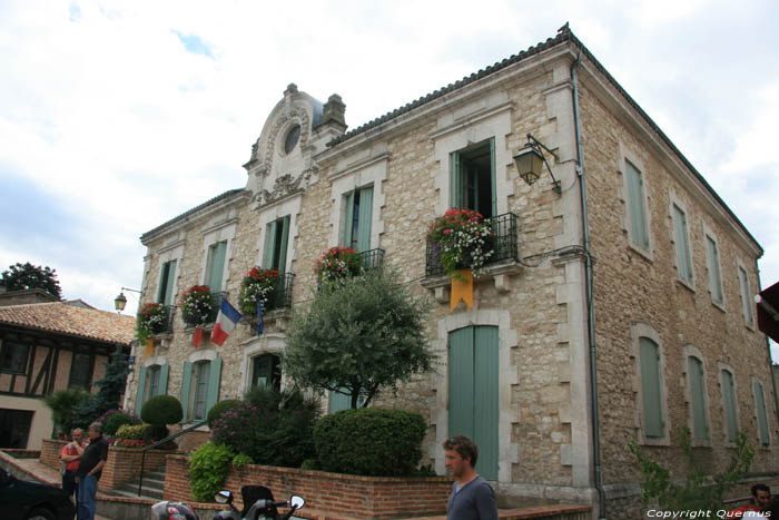 Mairie Villeral / FRANCE 