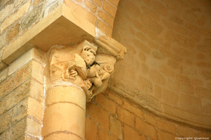 Onze-Lieve-Vrouw-Geboortekerk Cnac et Saint Julien in DOMME / FRANKRIJK 