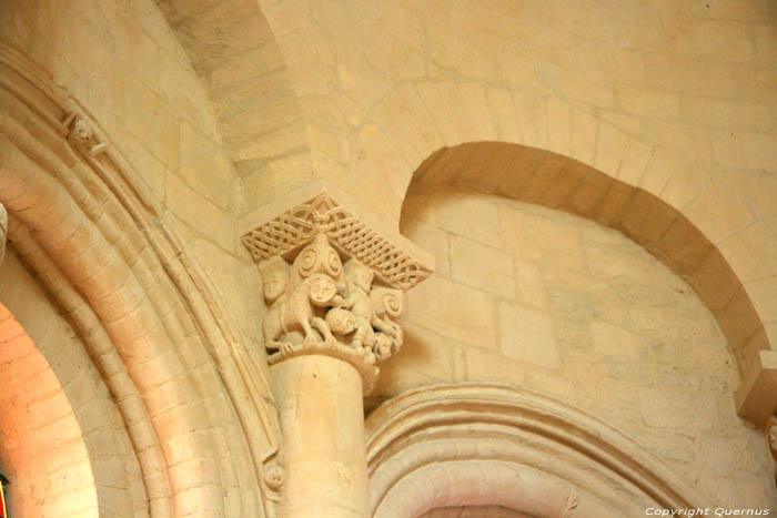 Onze-Lieve-Vrouw-Geboortekerk Cnac et Saint Julien in DOMME / FRANKRIJK 