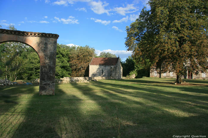 Pommiers castle Saint-Flix-de-Foncaude / FRANCE 