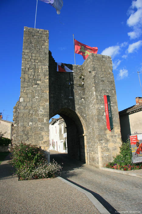 Stadspoort Zuid - Fontpoort Sauveterre-De-Guyenne / FRANKRIJK 