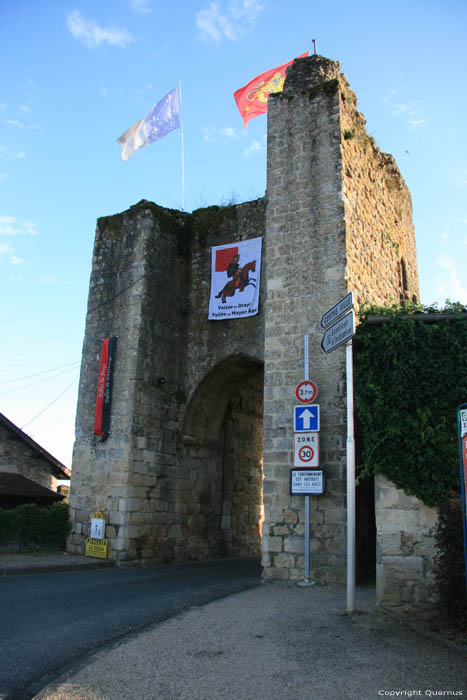 Noth city gate Sauveterre-De-Guyenne / FRANCE 