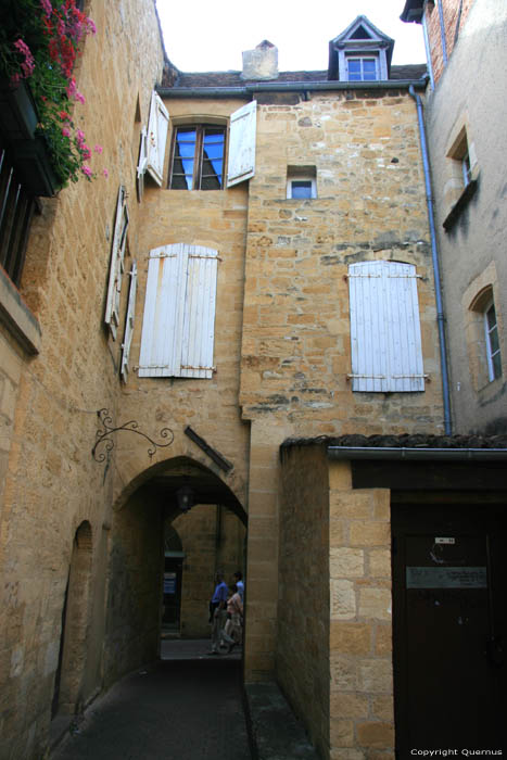 House above street Le Vigan / FRANCE 