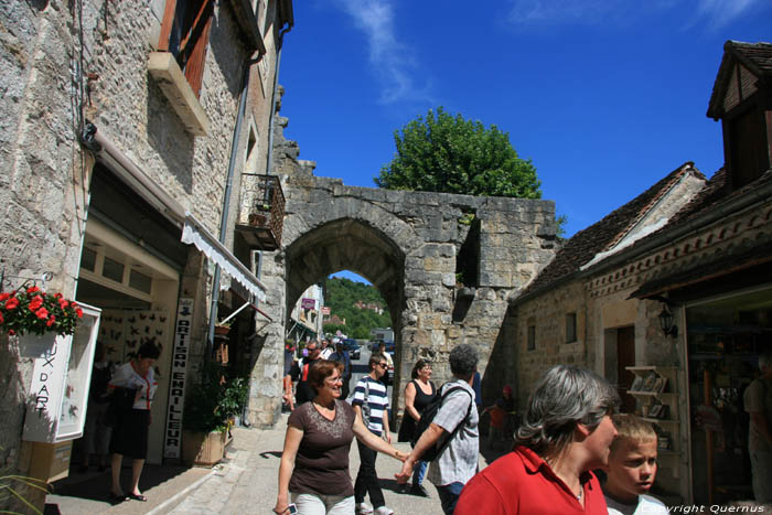 Figuier City gate Rocamadour / FRANCE 