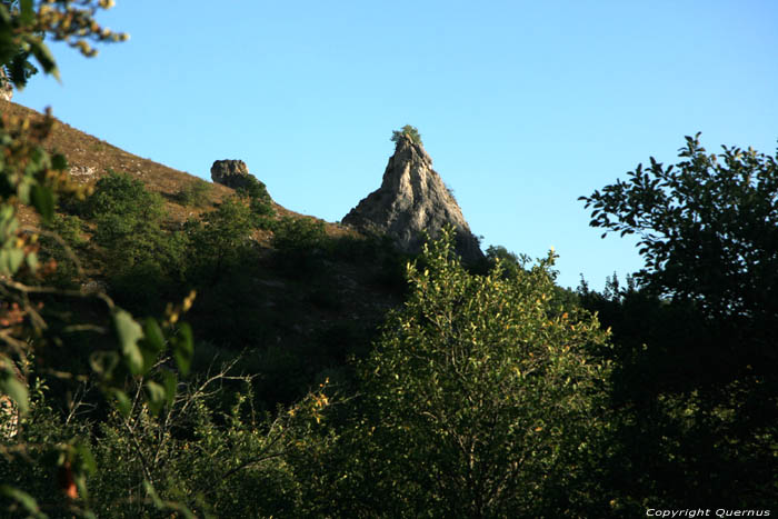 Rotsformatie Rocamadour / FRANKRIJK 