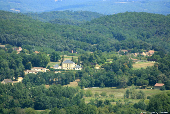 Vue sur vallai de la Dordogne  Domme / FRANCE 