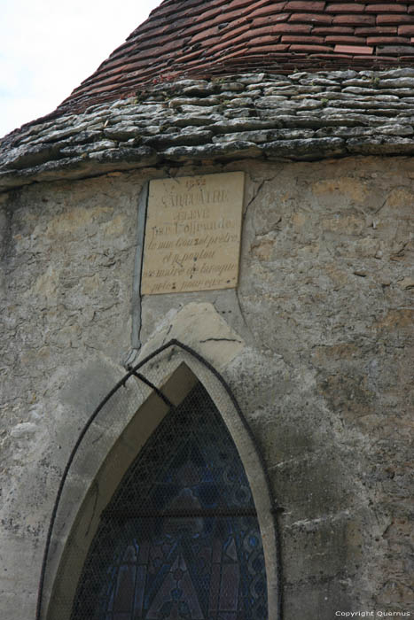 Onze-Lieve-Vrouwekerk La Roque-Gageac / FRANKRIJK 