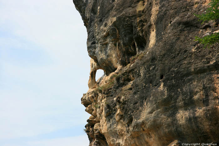 Rotsen van La Roque Gageac La Roque-Gageac / FRANKRIJK 