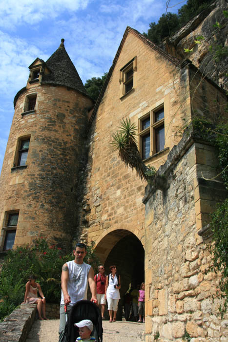 House with round tower La Roque-Gageac / FRANCE 