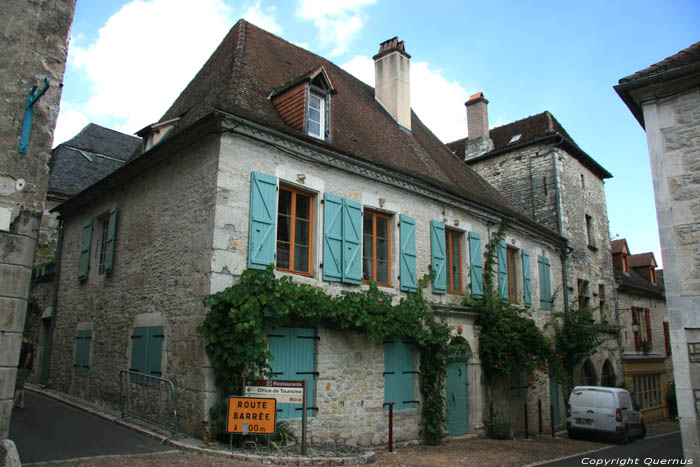 Maison de coin Martel / FRANCE 