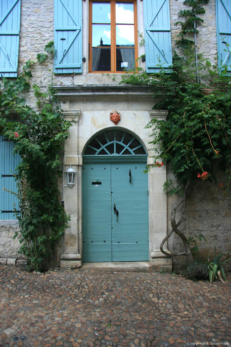 Maison de coin Martel / FRANCE 