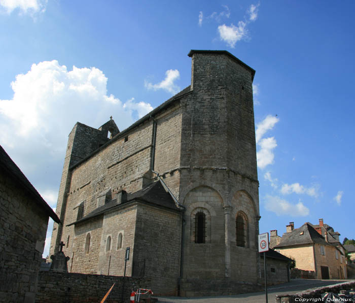 Kerk Nespouls in NESPOULS / FRANKRIJK 