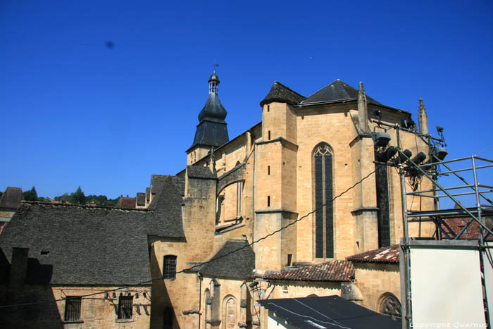 Sint-Sacerdoskathedraal Sarlat-le-Canda / FRANKRIJK 